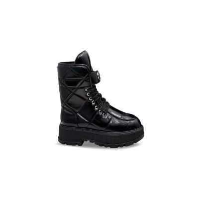 CHANEL QUILTED ANKLE BOOTS 421103